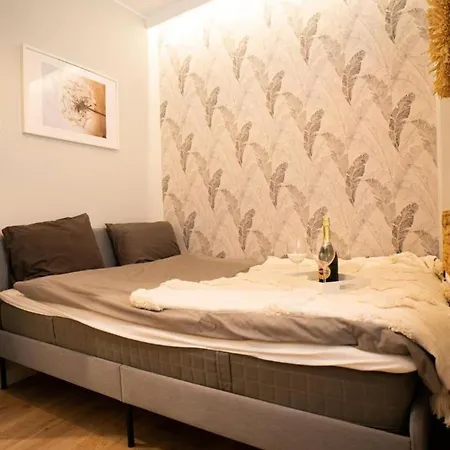 Dworska - Close To The & Regan Park By Downtown *