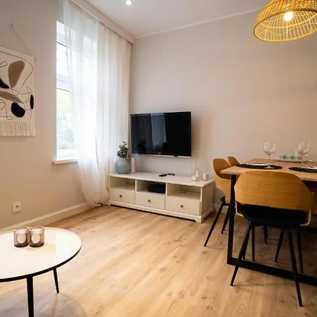 Dworska - Close To The & Regan Park By Downtown *