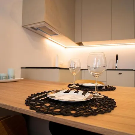 Apartment Dworska - Close To The & Regan Park By Downtown Gdansk