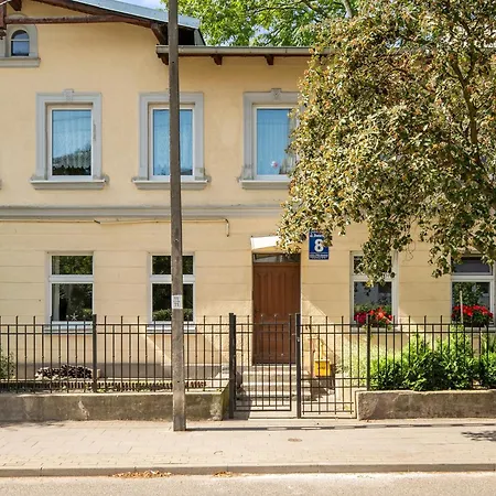 Dworska - Close To The & Regan Park By Downtown Gdańsk